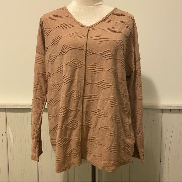Hesed Tops - Hesed Small Textured Camel Long Sleeve Shirt